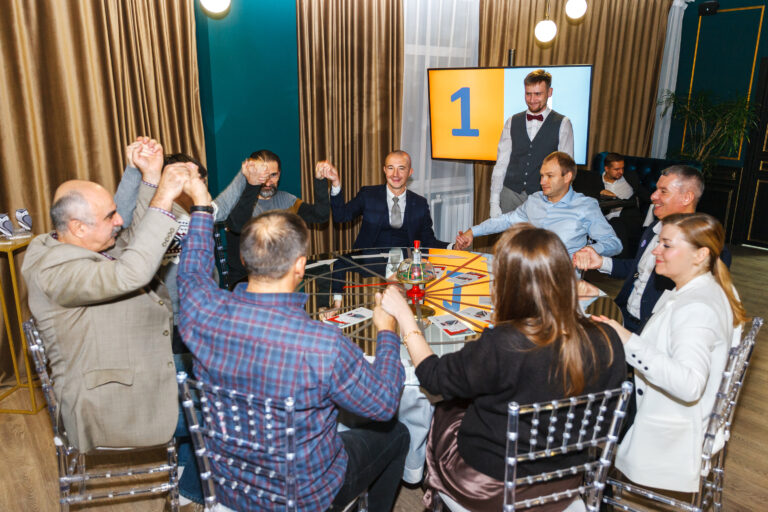 Вери гуд провели для Ростеликома интеллектуальный тимбилдинг "Что, где, когда?"